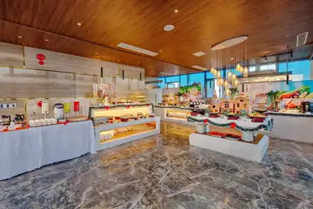 Grand Sunrise Boutique - 9