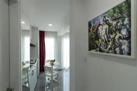 Art & Wine Boutique - 84