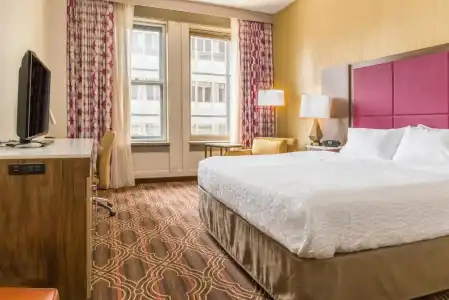 Hampton Inn Majestic Chicago Theatre District - 68