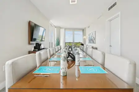 Acqua Bay Luxury Apartments - 20