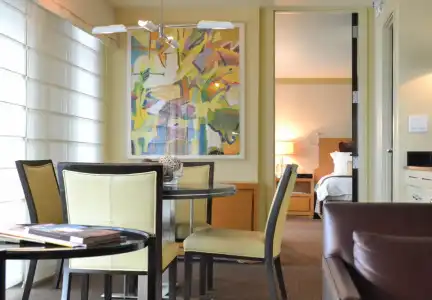 The Colonnade Residences - 8