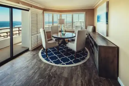 The Waterfront Beach Resort, A Hilton - 282