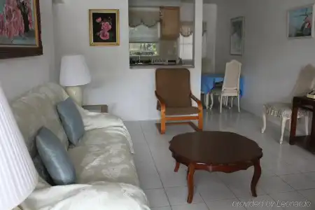 Luxury Home Villa D' Amore Southern Florida Paradise Sleeps 10 5 Bedroom Villa by RedAwning - 3