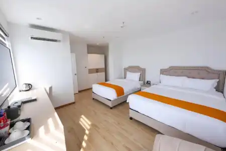 RHM Luxury And Suite - 23