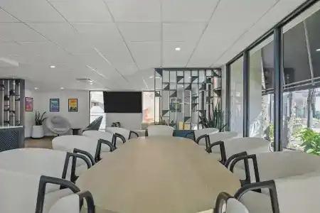 B&B Orlando International Drive Near Universal - Newly Renovated! - 16