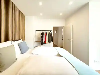 Melter & Apartments - a Neighborhood - 105