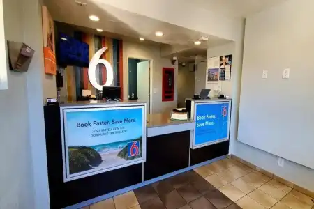 Motel 6 Palmdale, CA - 1
