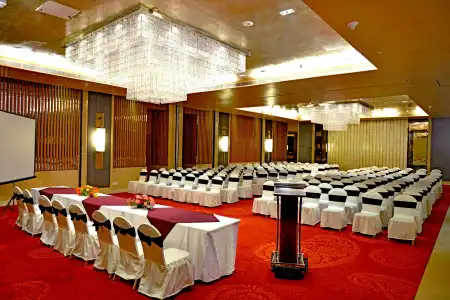 Radisson Blu Jaipur - 4