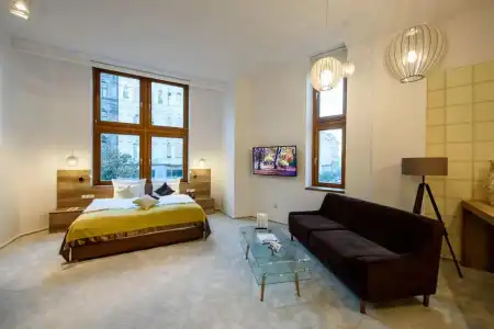 Karoly Corner Residences - 93