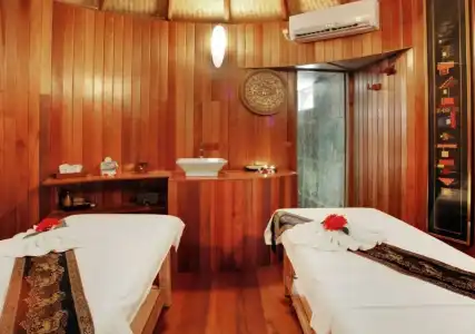 Nika Island Resort & Spa - 11
