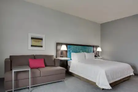 Hampton Inn Fort Lauderdale Pompano Beach - 8