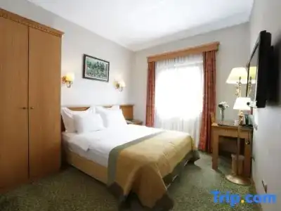 Zhejiang Business - 32