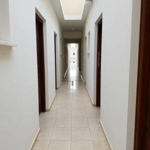 King's Holiday Apartments - 13