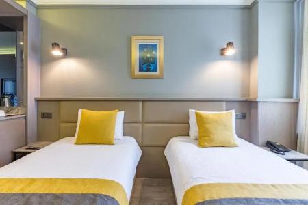 Seraglio & Suites - 70