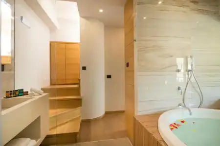 Querini Luxury Suites - 47