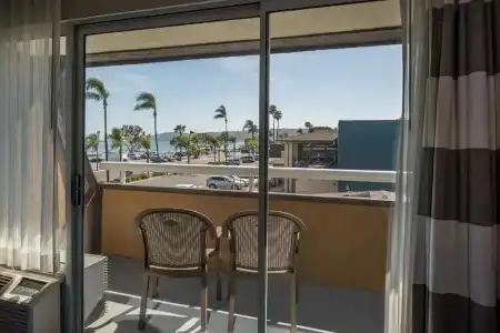 Bay Club & Marina - 55