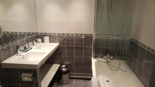Hôtel Saint Cyr Etoile - 65