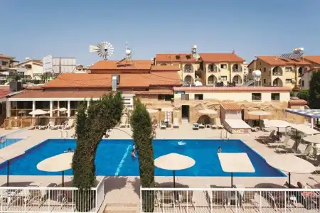 Windmills Apartments - 11