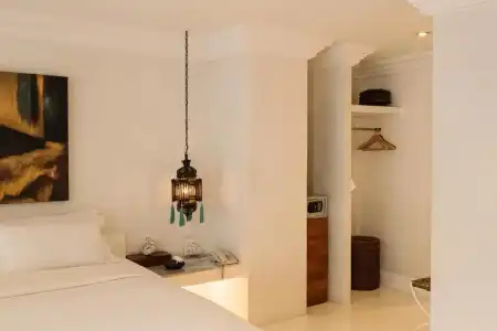 At Niman Conceptual Home - 93