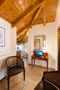 Andreolas Luxury Suites - 83