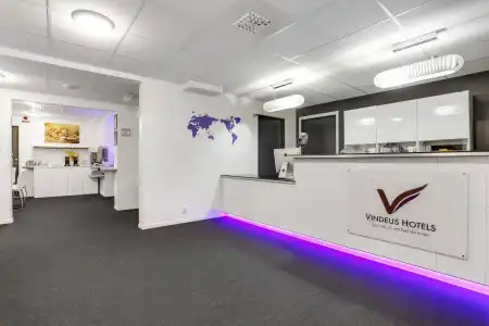Vindeus - 33