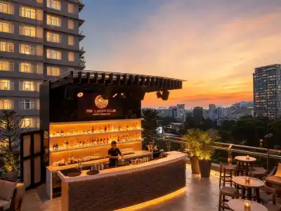Happy Life Grand & Sky Bar - 78