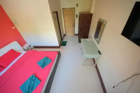 Pineapple Guesthouse Karon - 36