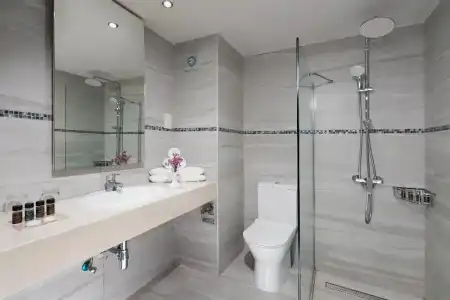 Mayfair  Gardens - 71