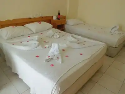 Deniz Otel - 1