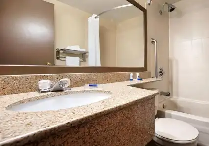Best Western Laval-Montreal - 9