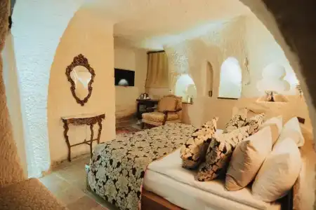 Hu of Cappadocia - 59