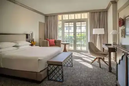 Hyatt Regency - 58