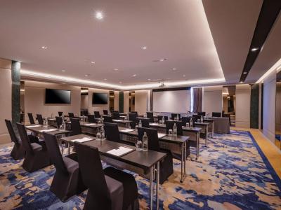 Aira Bangkok Sukhumvit 11 by Kingstons - 21