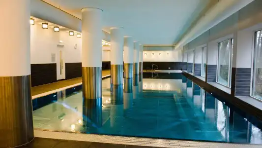 Park Plaza Cardiff - 8