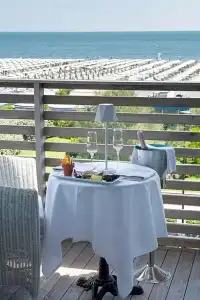 Kiss Beachfront & Restaurant - 50