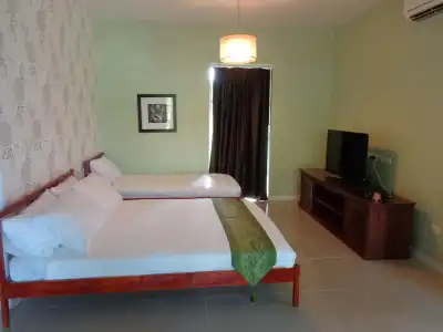 The Hillside Pranburi Resort - 3