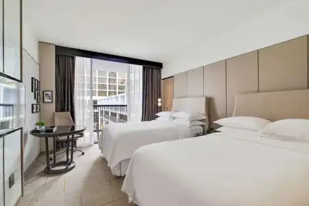 Sheraton Universal - 57