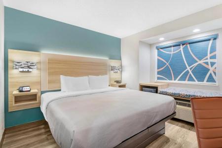 Quality Inn & Suites - 19