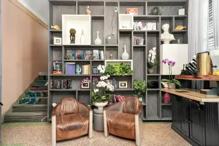 Lincoln Arms Suites - 20