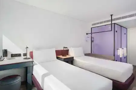 Yotel - 22