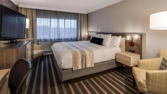 Best Western Plus Milwaukee West - 63