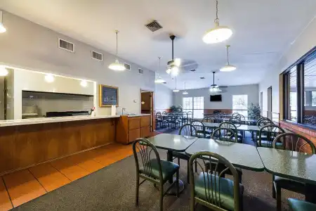 Econo Lodge Inn & Suites Fulton - Rockport - 29
