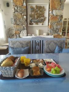 Captain's B&B - 11