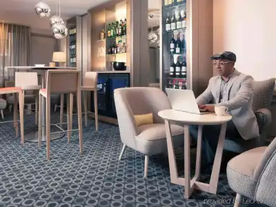 Mercure Paris Montparnasse Raspail - 14