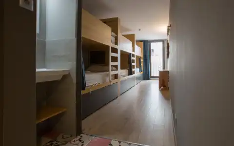 Yeah Barcelona Hostel - 41