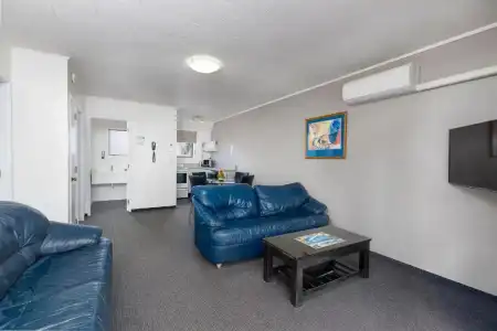 Kings Gate Motel - 38