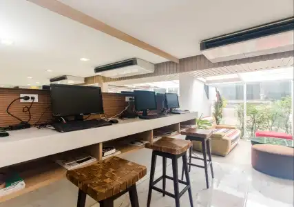 Nantra Ploenchit - 21