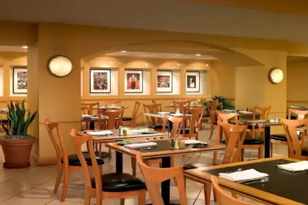 Sheraton Grand Los Angeles - 18