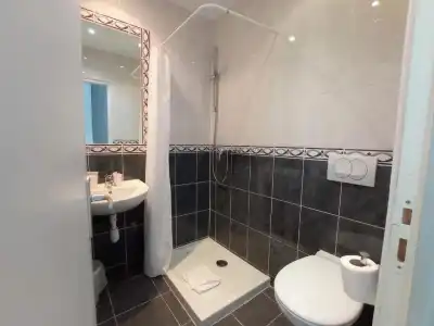 H33 Hôtel - 21
