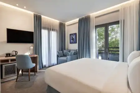 NLH KERAMEIKOS - Neighborhood Lifestyles - 36